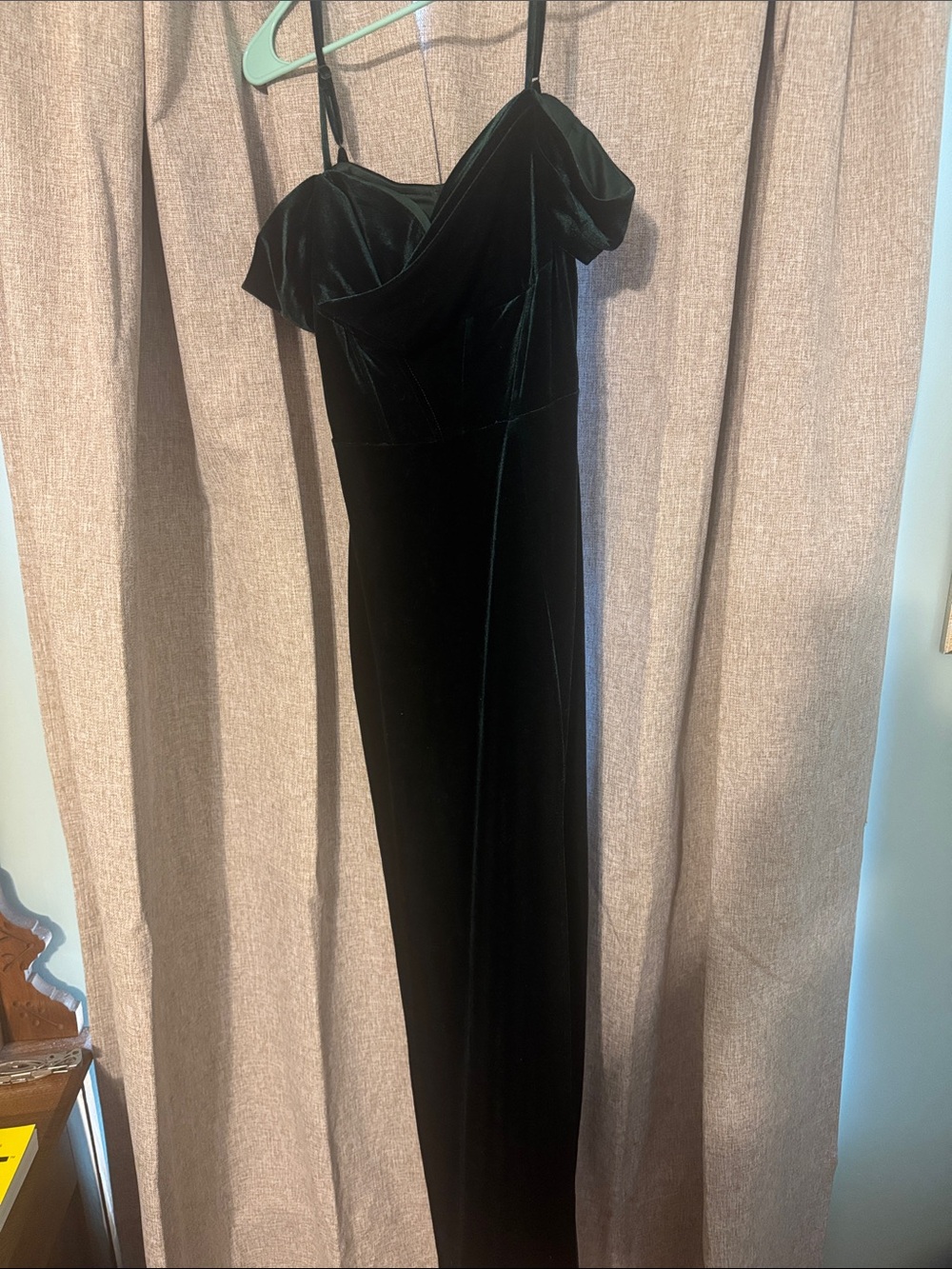 Green Velvet Off-Shoulder Evening Dress